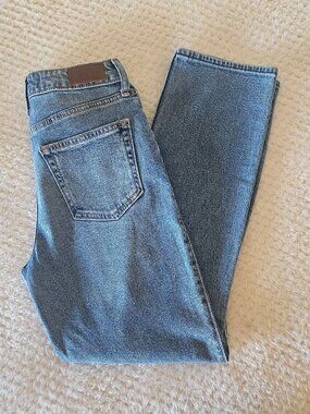 Hollister Ultra High‑Rise Vintage Stretch Straight Jeans (1R / 25x27)